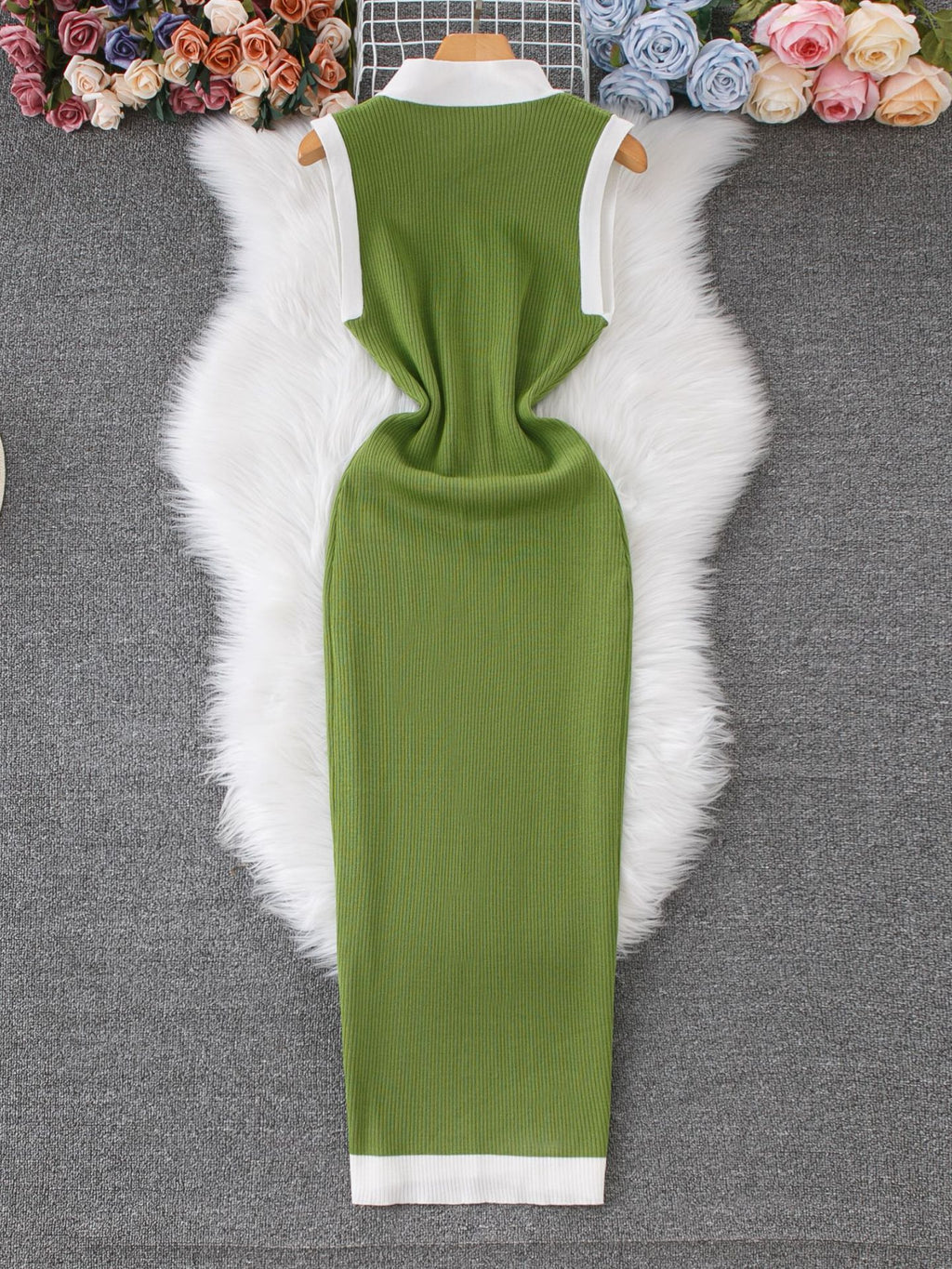 Sleeveless V-Neck Knitted Dress